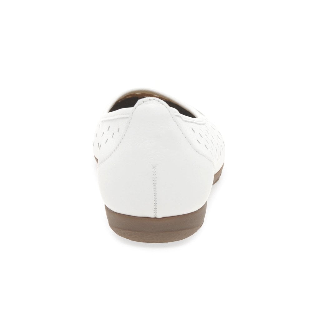 Gabor slip on shoes 44.169.21 White Leather