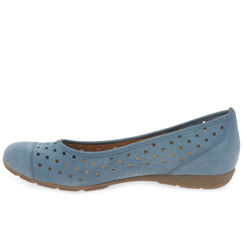 Ruffle Womens Punched Detail Casual Shoes | 64.169.19