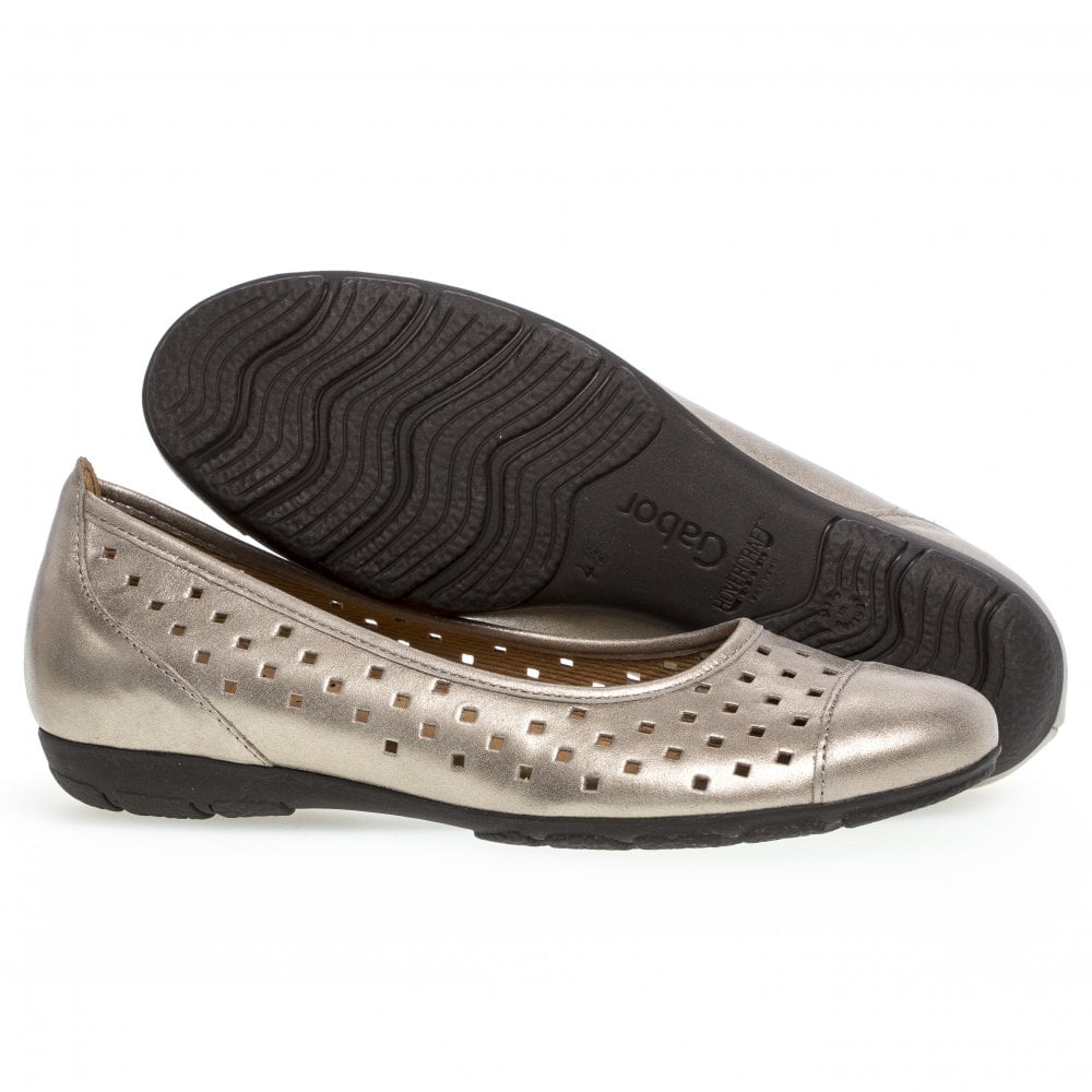 Gabor Ruffle Eclipse Metallic Leather Slip-On Pump Shoes | 64.169.62