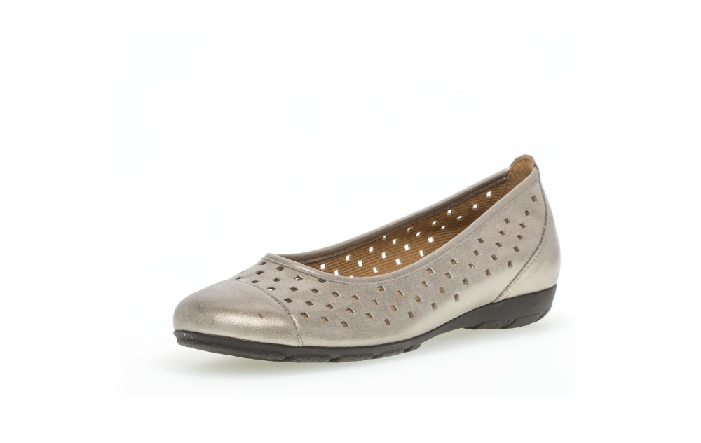 Gabor Ruffle 24.169 Ladies Ballet Pumps leather, metallic Colours Ltd, Colours, Colours Farnham, Colours Shoes