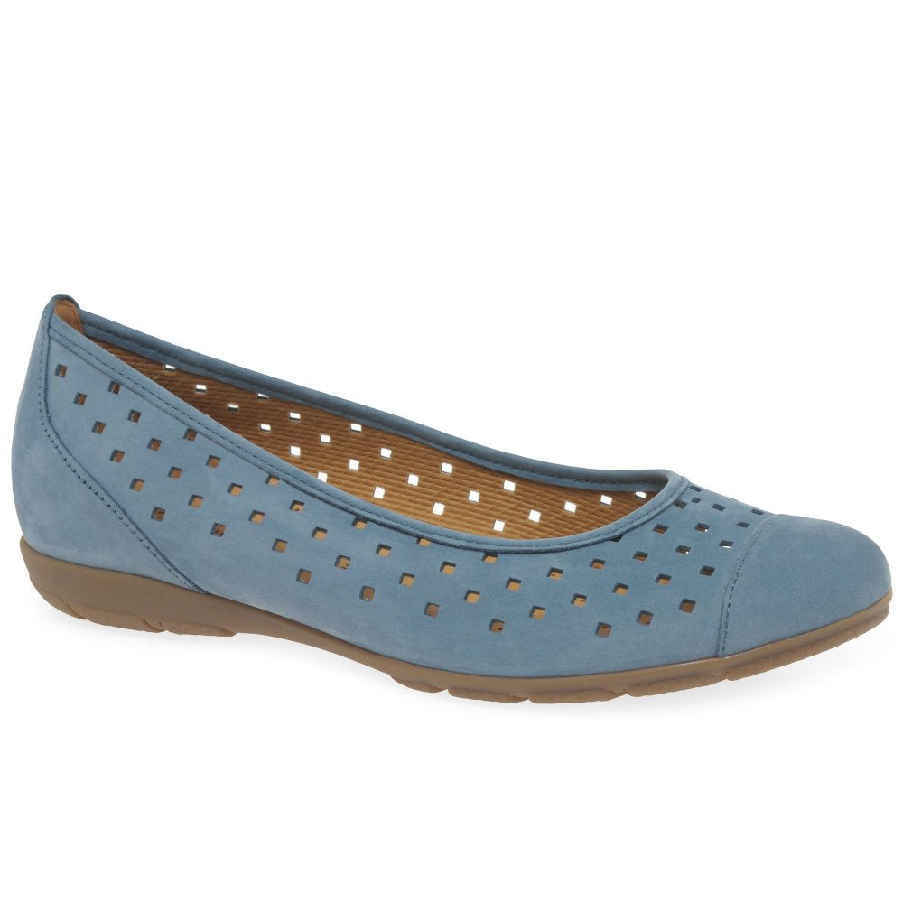 Ruffle Womens Punched Detail Casual Shoes | 64.169.19